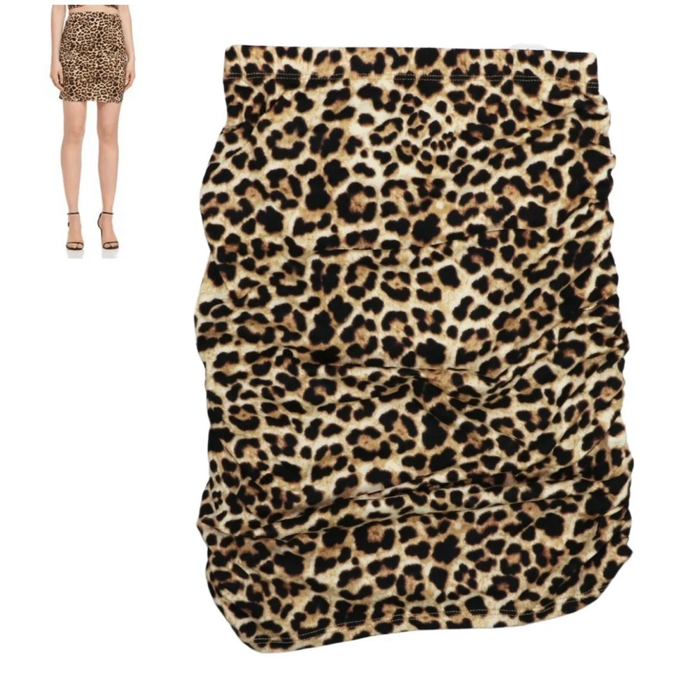 AQUA Cheetah Print Mini Ruched Skirt. Only worn once. Size S
